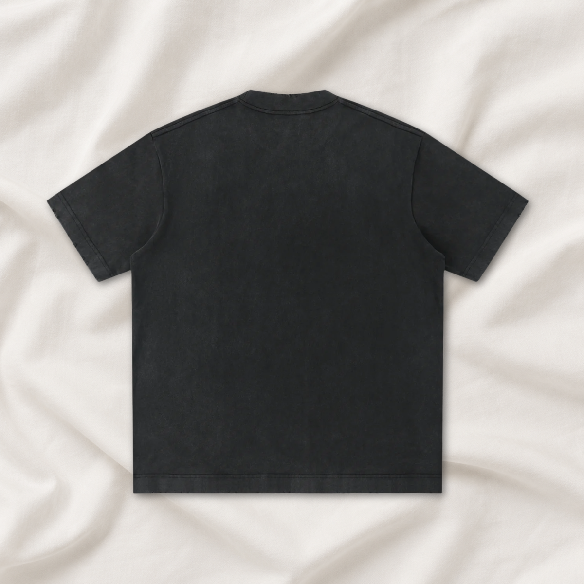 Neferti T- Vintage Black
